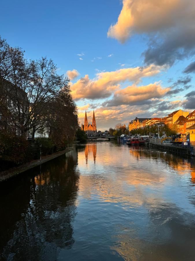 Magnifique Appart Cote Cathedrale Strasbourg Luaran gambar